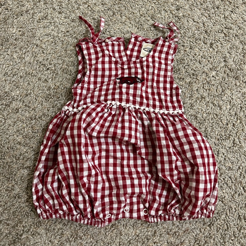 Garb Team Red White Gingham Baby Romper Arkansas Razorback Girls Size 0-3 Months